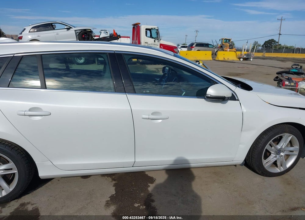 2016 VOLVO V60 T5 PREMIER VIN: YV1612SK4G1308157