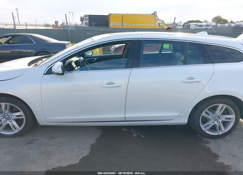 2016 VOLVO V60 T5 PREMIER VIN: YV1612SK4G1308157