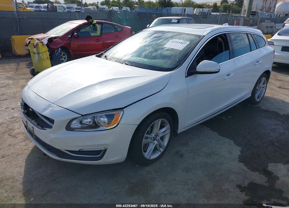 2016 VOLVO V60 T5 PREMIER VIN: YV1612SK4G1308157