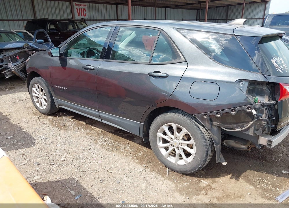 2018 CHEVROLET EQUINOX LS VIN: 2GNAXREV8J6161642