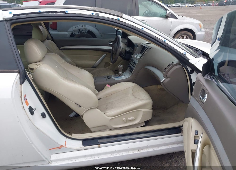 2009 INFINITI G37X VIN: JNKCV64F79M651811