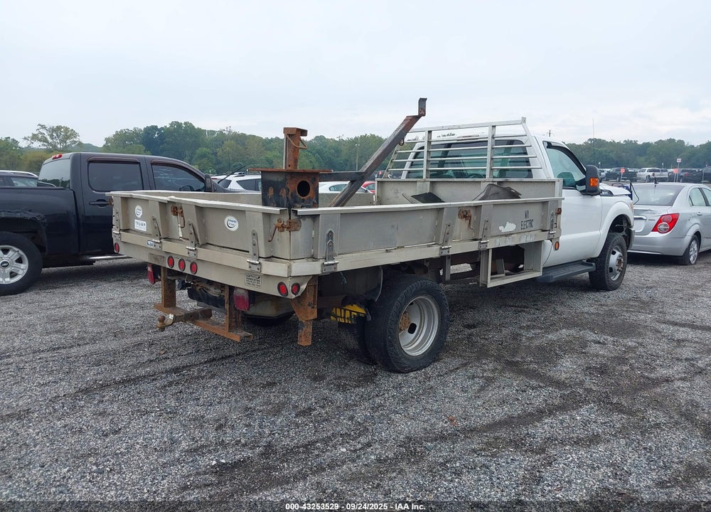 2013 FORD F-350 CHASSIS XL VIN: 1FDRF3H67DEA30374