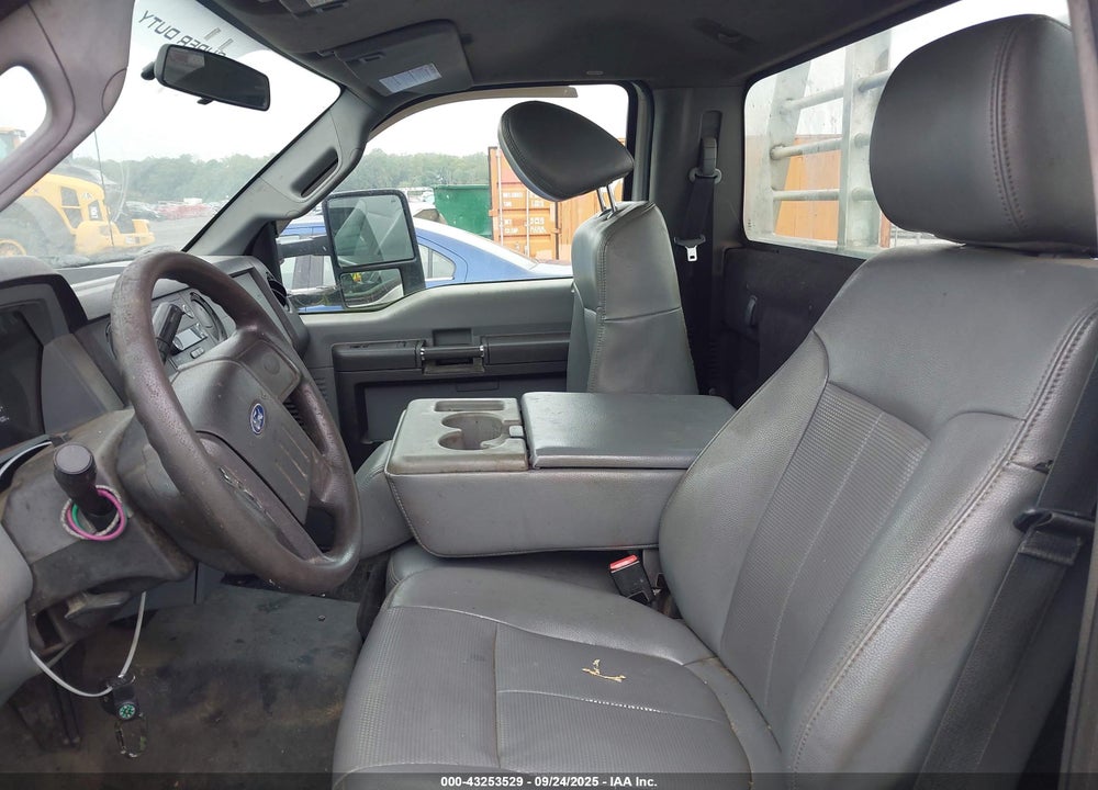 2013 FORD F-350 CHASSIS XL VIN: 1FDRF3H67DEA30374