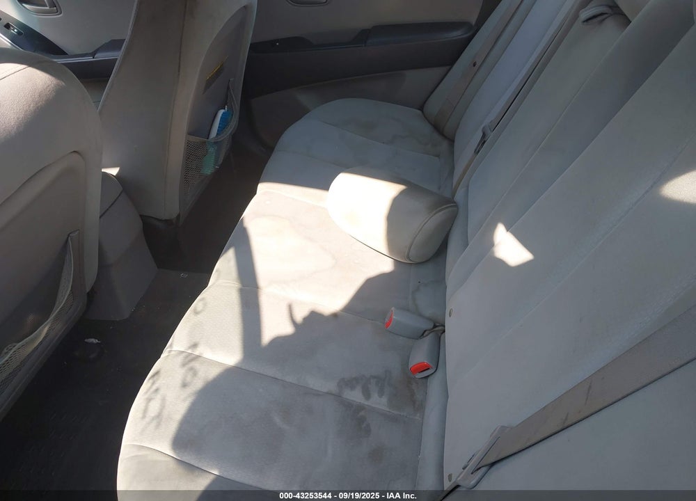 2008 HYUNDAI ELANTRA VIN: KMHDU46D98U411338