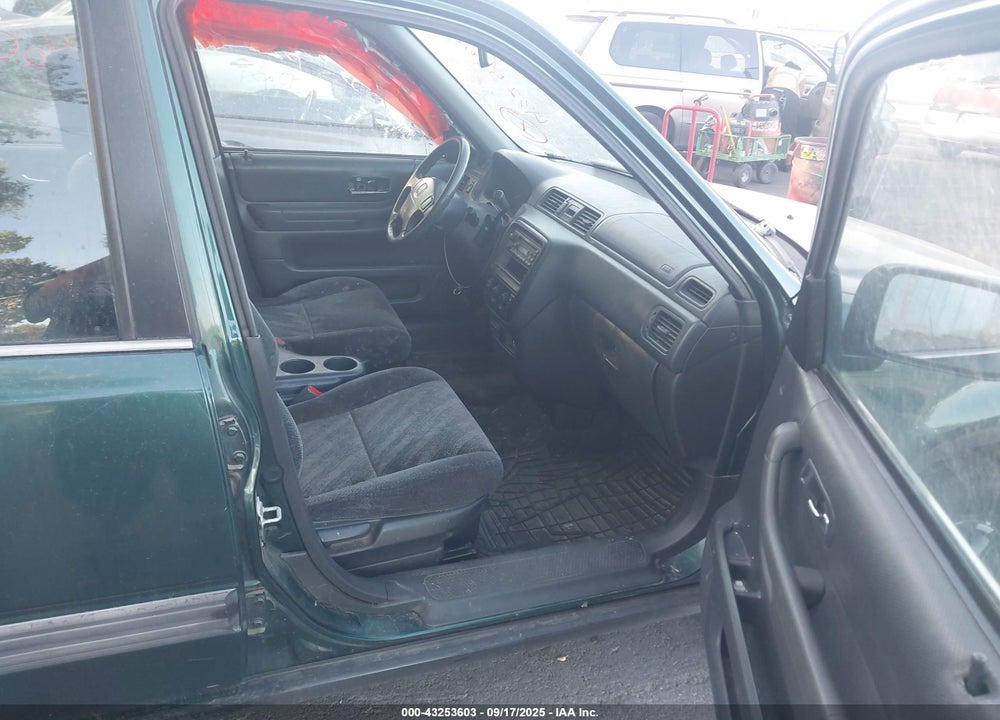 2000 HONDA CR-V EX VIN: JHLRD1860YC019333