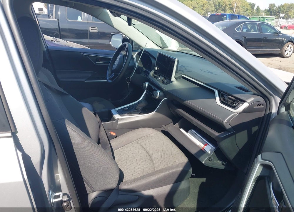 2024 TOYOTA RAV4 HYBRID VIN: 2T3RWRFV1RW211553