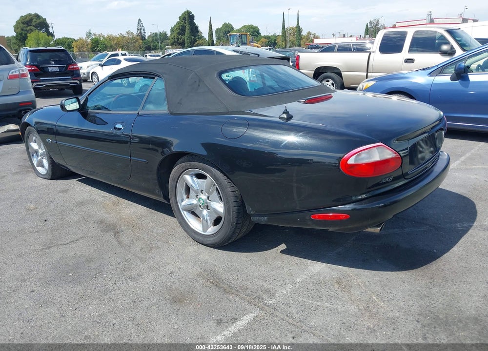 1998 JAGUAR XK8 VIN: SAJGX2246WC019084