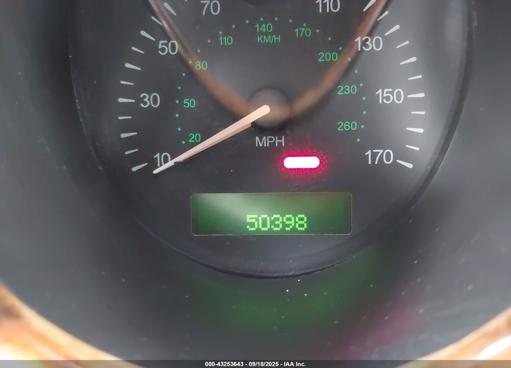 1998 JAGUAR XK8 VIN: SAJGX2246WC019084