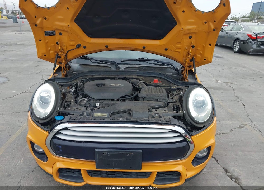2015 MINI HARDTOP COOPER VIN: WMWXS5C52FT828732