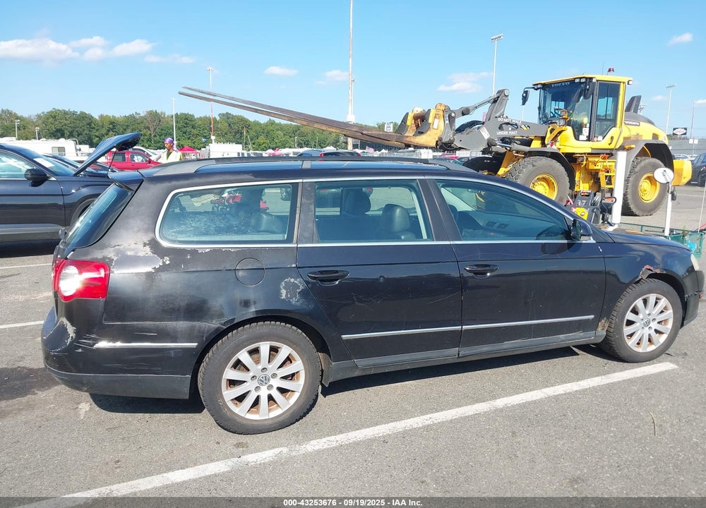 2008 VOLKSWAGEN PASSAT TURBO VIN: WVWXK73C38E049974