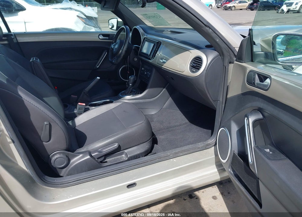 2016 VOLKSWAGEN BEETLE VIN: 3VW507AT8GM804705