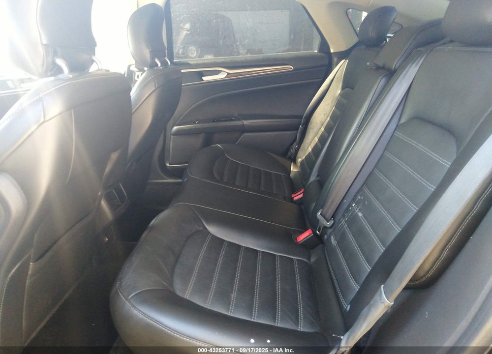 2014 FORD FUSION SE VIN: 3FA6P0HDXER185572