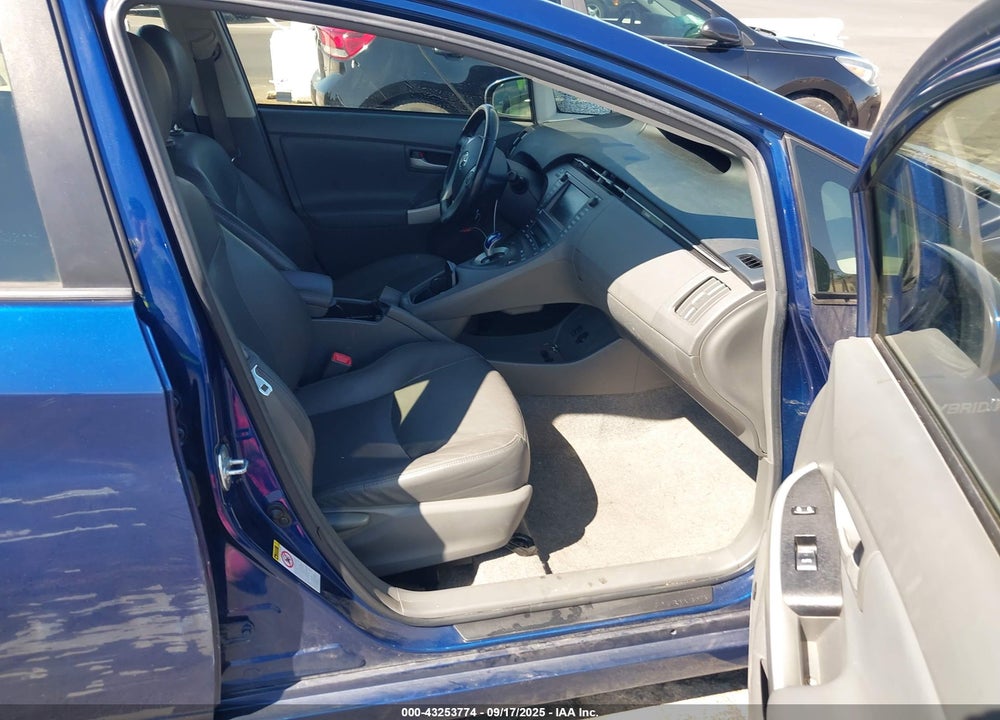 2011 TOYOTA PRIUS FIVE VIN: JTDKN3DUXB5337144