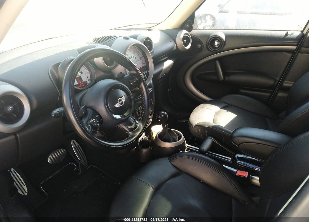 2011 MINI COOPER S COUNTRYMAN VIN: WMWZC3C52BWL78843