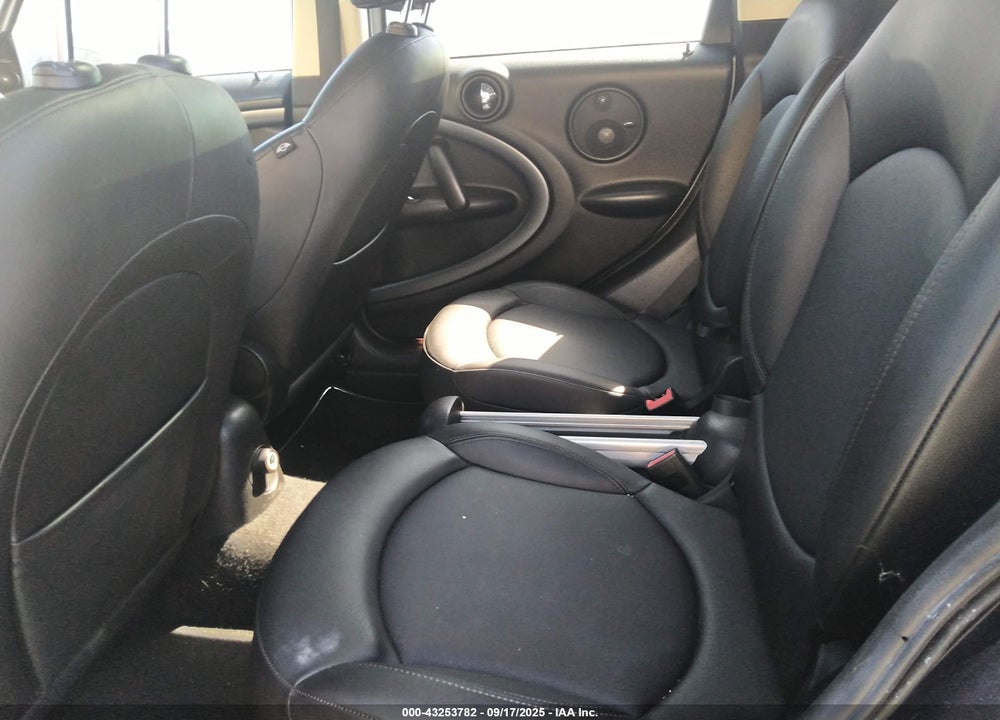 2011 MINI COOPER S COUNTRYMAN VIN: WMWZC3C52BWL78843