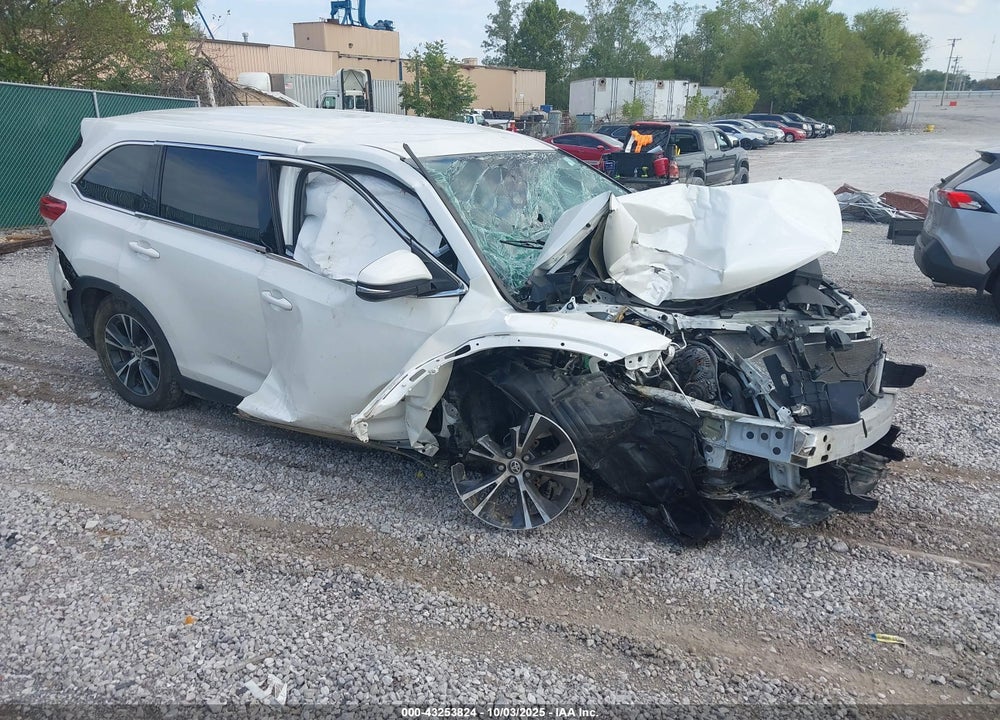 2019 TOYOTA HIGHLANDER LE VIN: 5TDZARFHXKS060678
