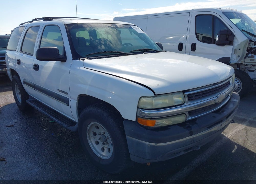2002 CHEVROLET TAHOE LS VIN: 1GNEC13T82R295668