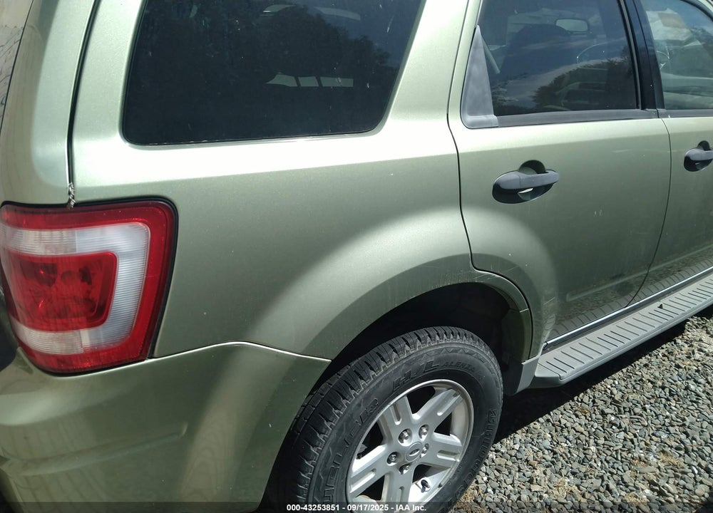 2008 FORD ESCAPE HYBRID VIN: 1FMCU49H88KD08272