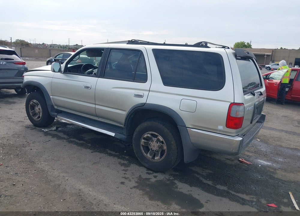 1999 TOYOTA 4RUNNER SR5 V6 VIN: JT3GN86R6X0106052