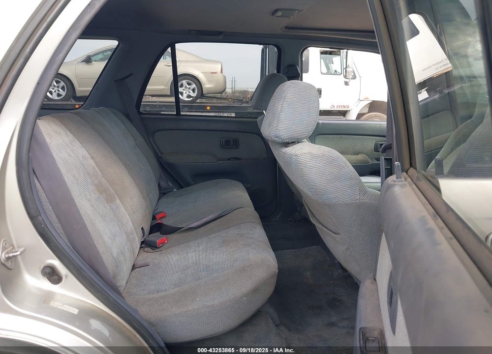 1999 TOYOTA 4RUNNER SR5 V6 VIN: JT3GN86R6X0106052