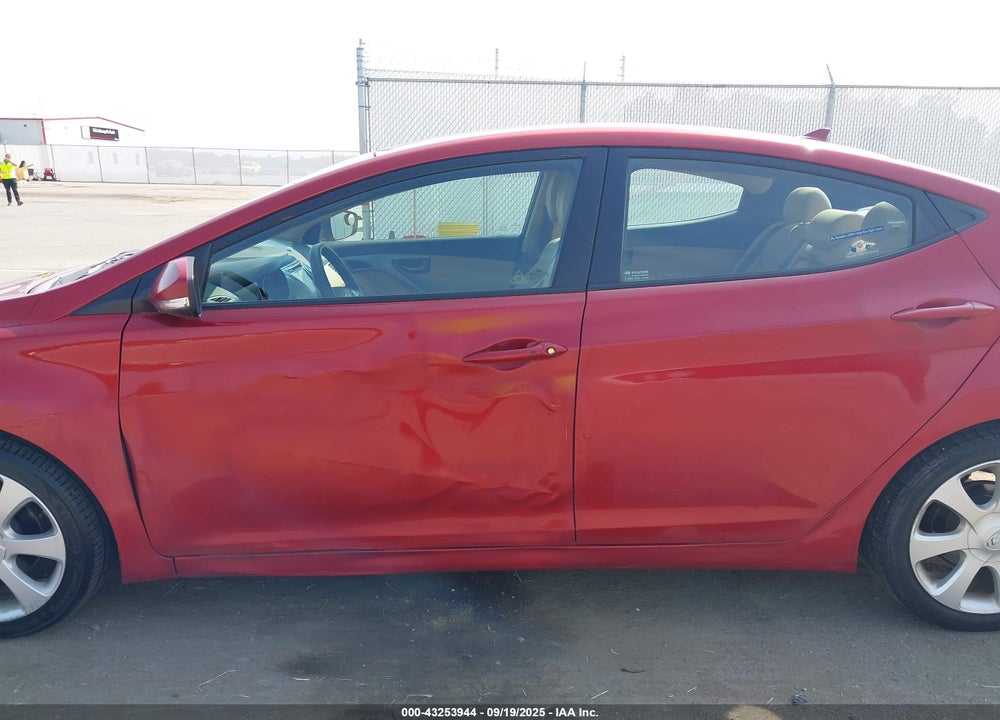 2013 HYUNDAI ELANTRA LIMITED VIN: KMHDH4AE2DU856759