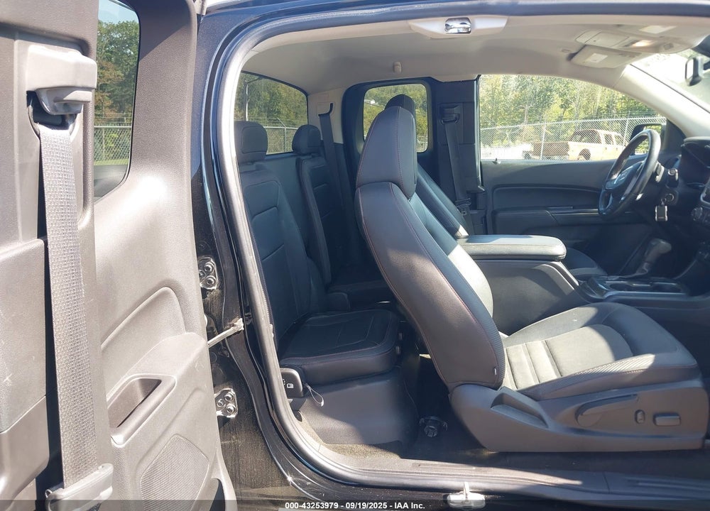 2015 GMC CANYON VIN: 1GTH6BE32F1204270