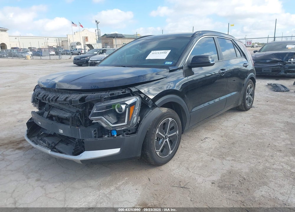 2023 KIA NIRO EX VIN: KNDCR3LE8P5116166