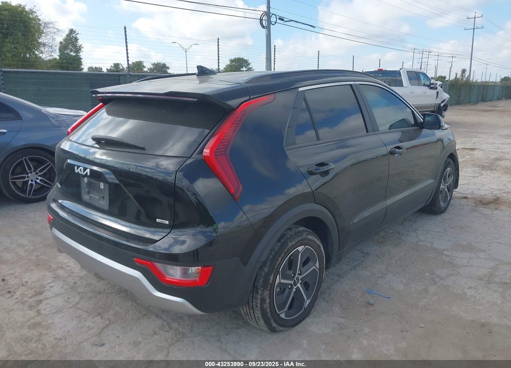 2023 KIA NIRO EX VIN: KNDCR3LE8P5116166