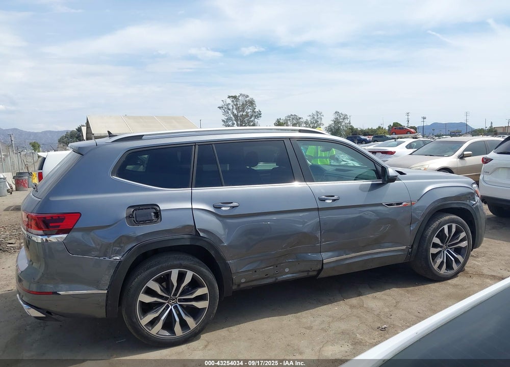 2021 VOLKSWAGEN ATLAS VIN: 1V2CR2CA4MC538710