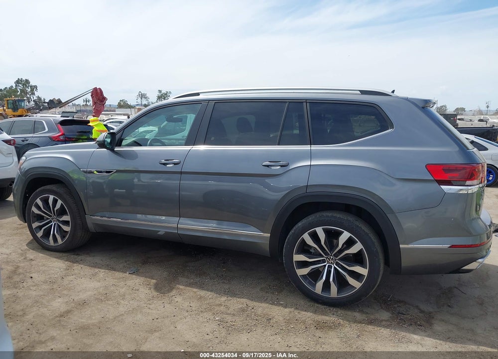 2021 VOLKSWAGEN ATLAS VIN: 1V2CR2CA4MC538710