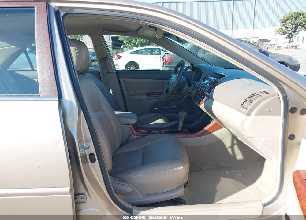 2002 TOYOTA CAMRY LE VIN: JTDBE32KX20079397