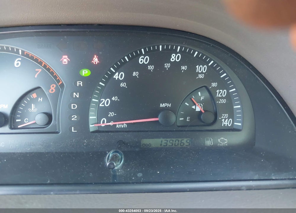 2002 TOYOTA CAMRY LE VIN: JTDBE32KX20079397