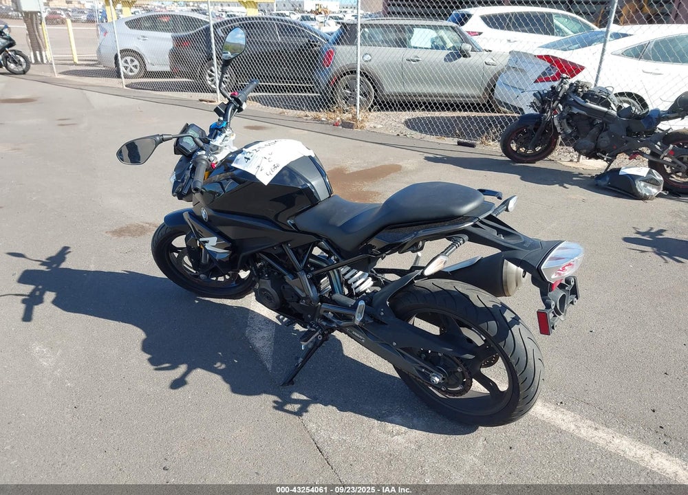 2023 BMW G310 R VIN: WB30G4306PRA58836