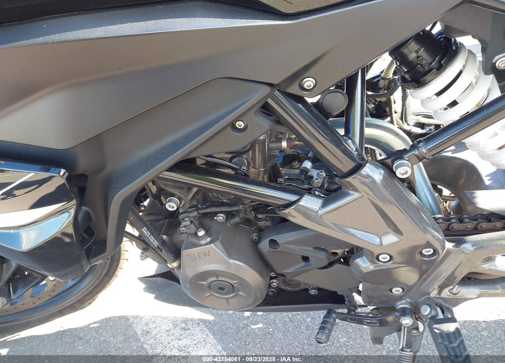 2023 BMW G310 R VIN: WB30G4306PRA58836