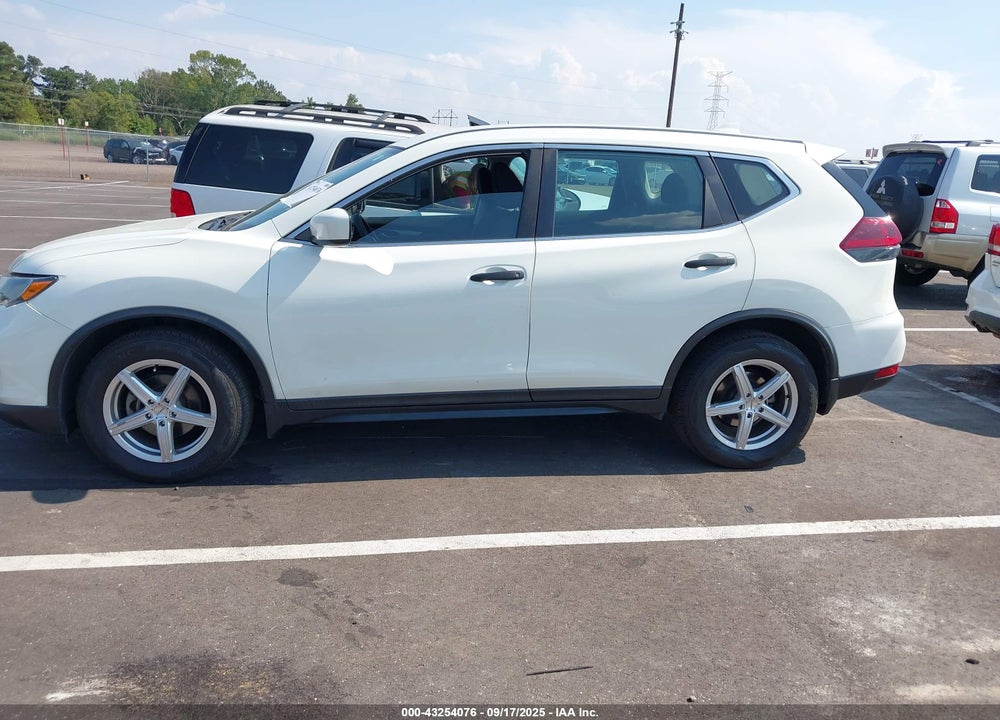 2019 NISSAN ROGUE VIN: 5N1AT2MTXKC831157