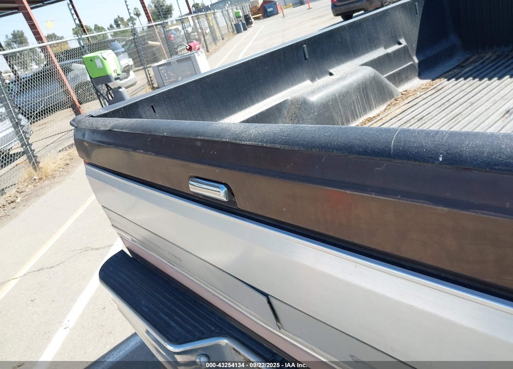 1988 FORD F150 VIN: 1FTDF15N0JPA98739