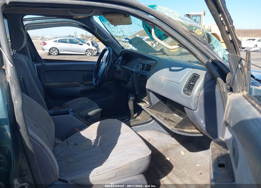 1998 TOYOTA 4RUNNER SR5 V6 VIN: JT3GN86R6W0078526