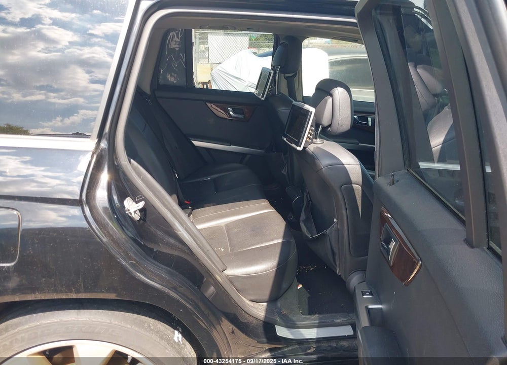2011 MERCEDES-BENZ GLK 350 VIN: WDCGG5GB0BF551182