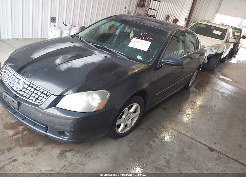2005 NISSAN ALTIMA 3.5 SL VIN: 1N4BL11D85C351760