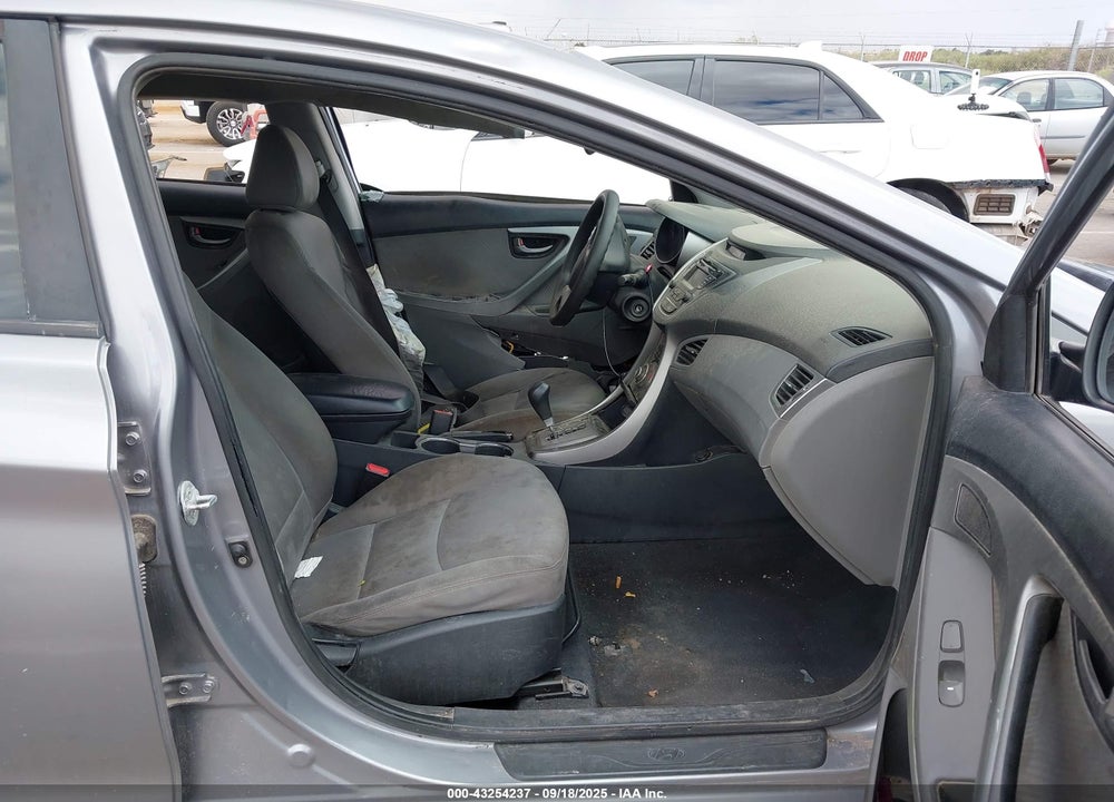 2013 HYUNDAI ELANTRA GLS VIN: KMHDH4AE9DU786497