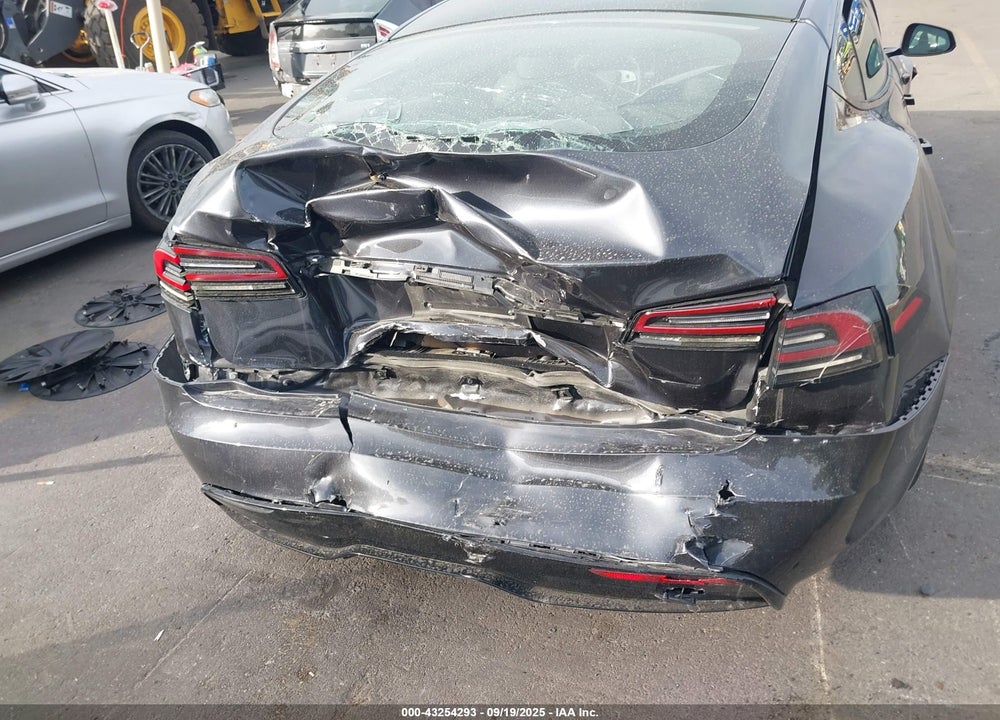 2024 TESLA MODEL S VIN: 5YJSA1E51RF546482