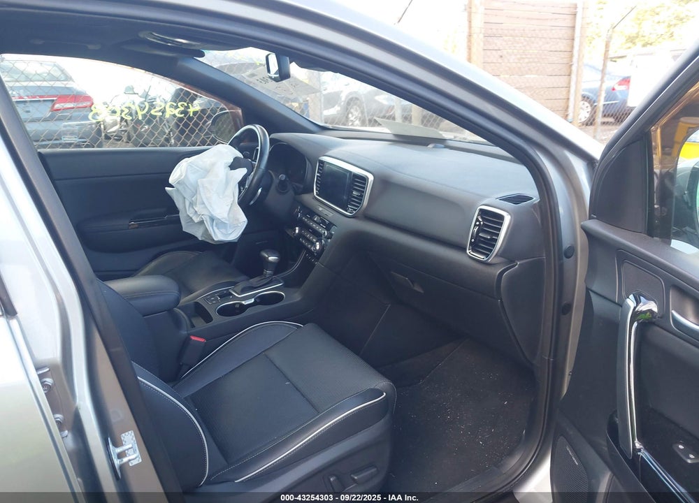 2020 KIA SPORTAGE VIN: KNDPRCA6XL7768072