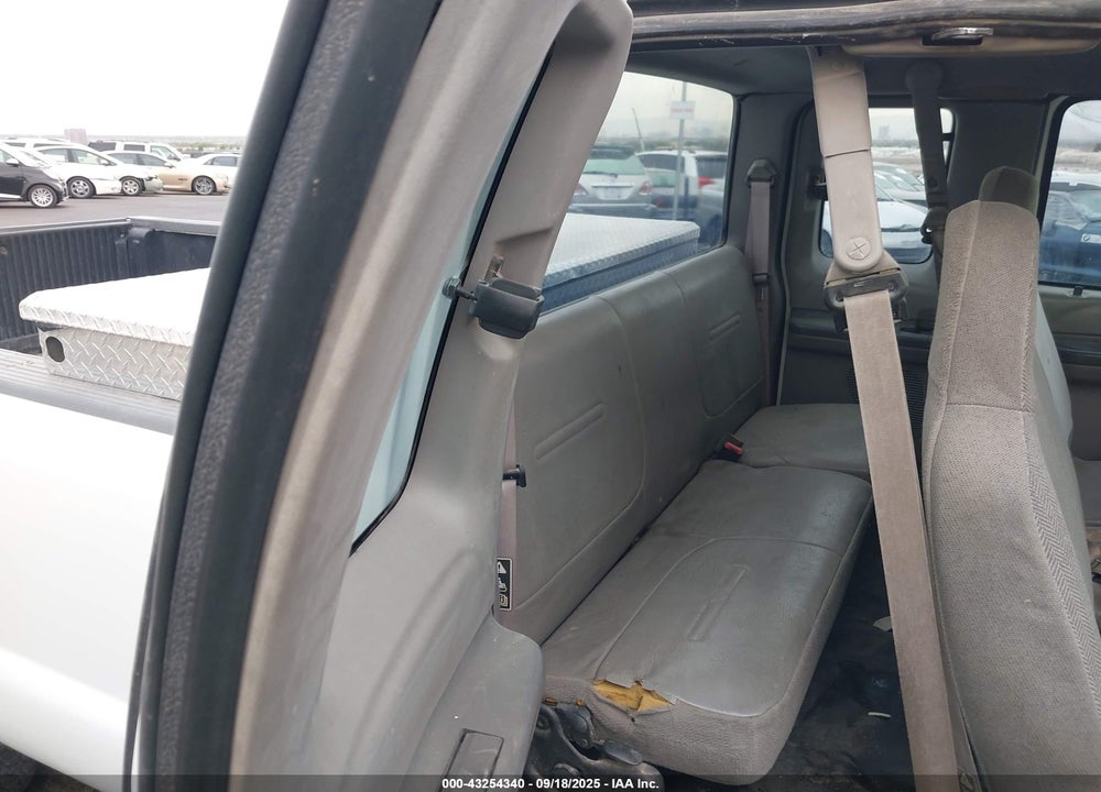 2000 FORD F-250 LARIAT/XL/XLT VIN: 1FTNX20LXYEC46978