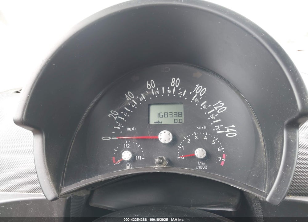 2003 VOLKSWAGEN NEW BEETLE GLS VIN: 3VWCK21Y03M313393