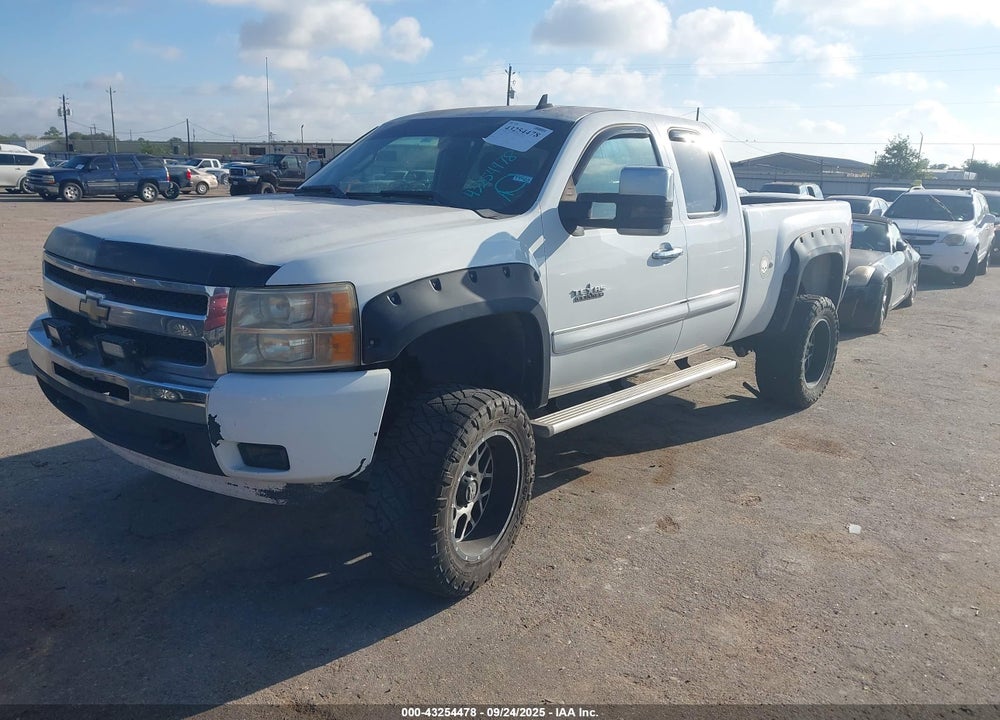 2011 CHEVROLET SILVERADO 1500 VIN: 1GCRKSE35BZ116891