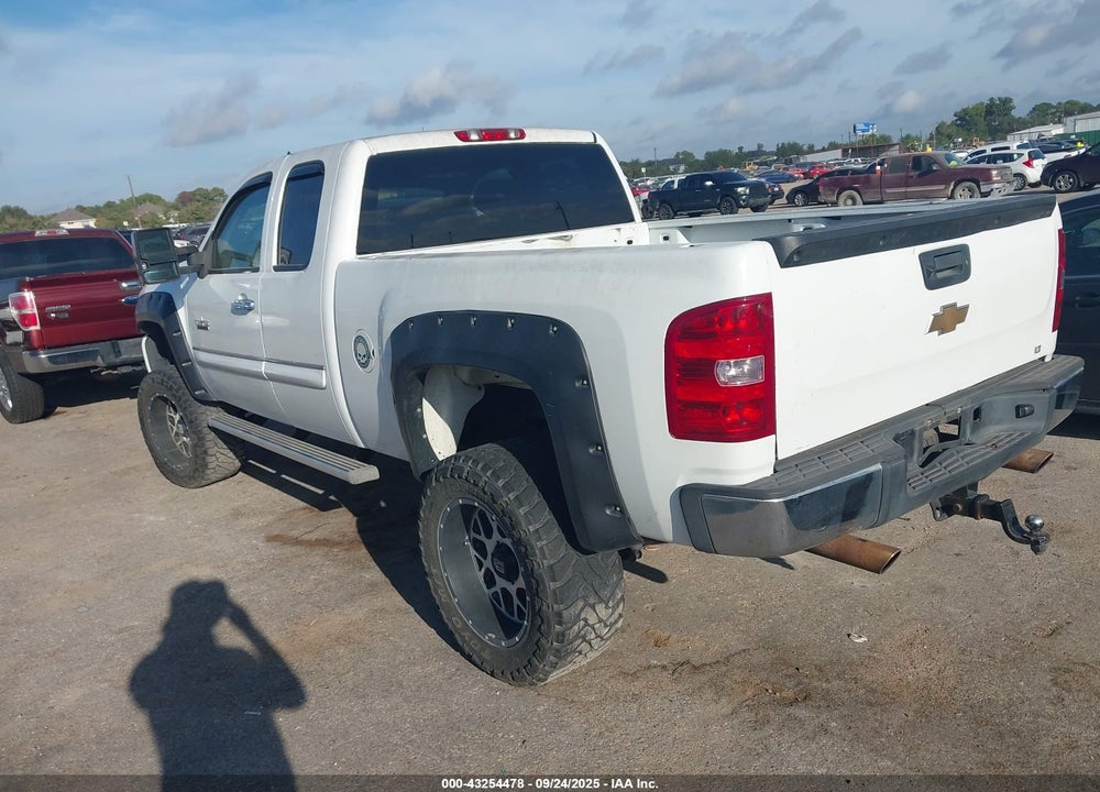 2011 CHEVROLET SILVERADO 1500 VIN: 1GCRKSE35BZ116891