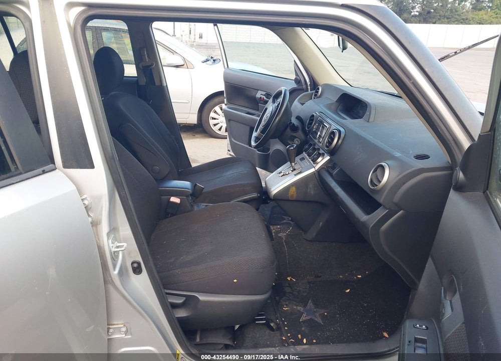 2008 SCION XB VIN: JTLKE50E481044306