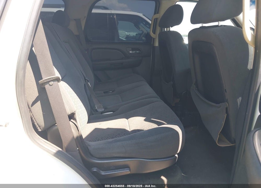 2008 CHEVROLET TAHOE LS VIN: 1GNFC13C08R118383