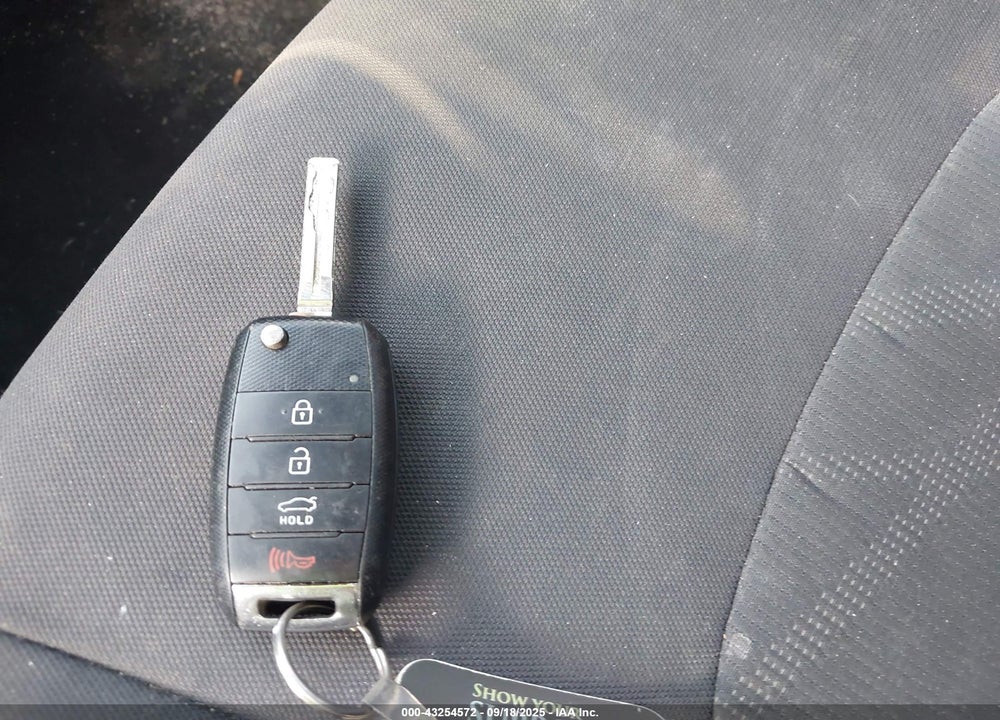 2016 KIA RIO LX VIN: KNADM4A32G6532991