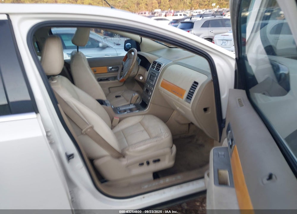 2007 LINCOLN MKX VIN: 2LMDU68C17BJ27324